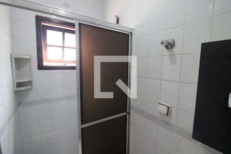 Casa à venda com 250m², 4 quartos e 6 vagasQuarto 2 - Banheiro