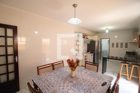 Casa à venda com 250m², 4 quartos e 6 vagasCozinha