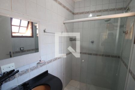 Casa à venda com 250m², 4 quartos e 6 vagasQuarto 3 - Banheiro