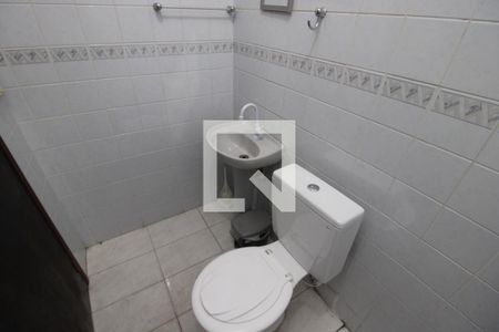 Casa à venda com 250m², 4 quartos e 6 vagasGaragem - Banheiro