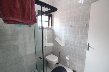 Casa à venda com 250m², 4 quartos e 6 vagasQuarto 1 - Banheiro