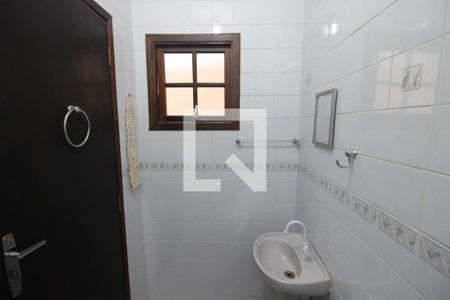 Casa à venda com 250m², 4 quartos e 6 vagasGaragem - Banheiro