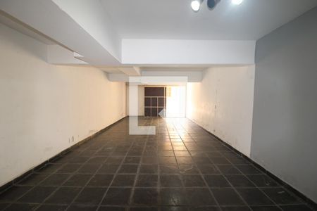 Casa à venda com 250m², 4 quartos e 6 vagasGaragem