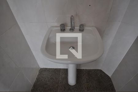 Apartamento para alugar com 188m², 4 quartos e 3 vagasBanheiro da Suíte 2
