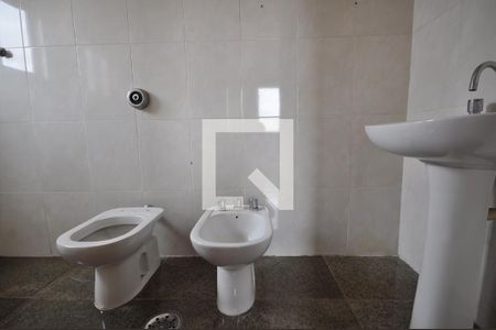 Apartamento para alugar com 188m², 4 quartos e 3 vagasBanheiro da Suíte 2