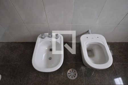 Apartamento para alugar com 188m², 4 quartos e 3 vagasBanheiro da Suíte 1