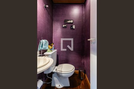 Apartamento à venda com 140m², 2 quartos e 2 vagasLavabo