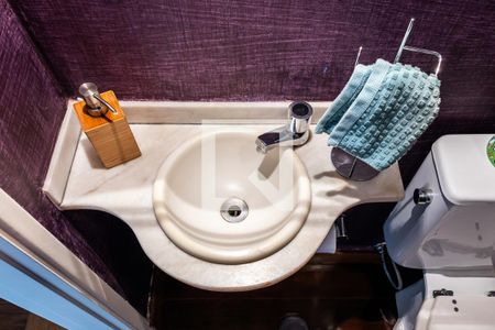 Apartamento à venda com 140m², 2 quartos e 2 vagasLavabo