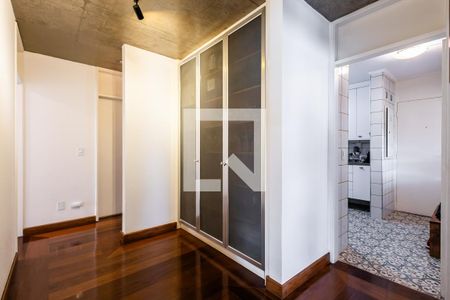 Apartamento à venda com 140m², 2 quartos e 2 vagasCorredor