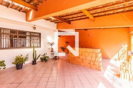 Casa para alugar com 271m², 4 quartos e 1 vaga