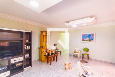 Casa à venda com 4 quartos, 271m² em Santa Teresinha, Santo André