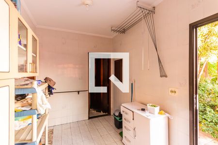 Casa para alugar com 271m², 4 quartos e 1 vaga
