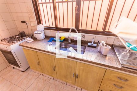 Casa para alugar com 271m², 4 quartos e 1 vaga