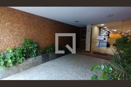 Apartamento à venda com 58m², 2 quartos e 1 vagaFachada e portaria