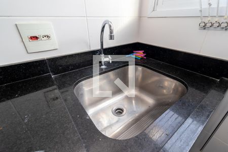 Apartamento à venda com 65m², 2 quartos e 1 vagaÁrea de Serviço