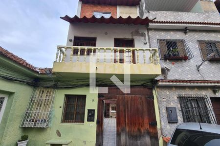 Casa de condomínio para alugar com 250m², 2 quartos e 3 vagas Casa de condomínio para alugar com 250m², 2 quartos e 3 vagasFachada