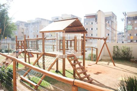 Apartamento para alugar com 32m², 2 quartos e sem vagaÁrea comum - Playground