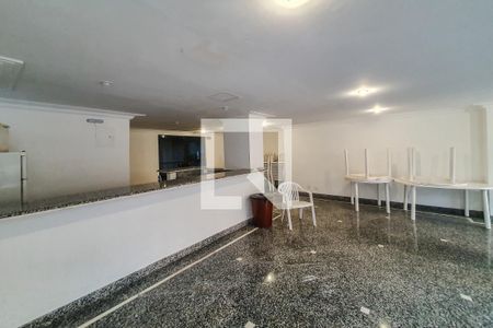 Apartamento à venda com 105m², 3 quartos e 2 vagas Apartamento à venda com 105m², 3 quartos e 2 vagasÁrea Comum - Salão de Festas