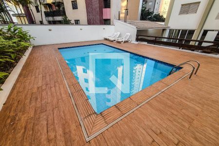 Apartamento à venda com 105m², 3 quartos e 2 vagas Apartamento à venda com 105m², 3 quartos e 2 vagasÁrea Comum - Piscina