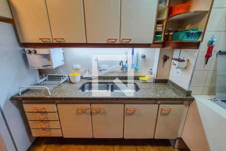 Apartamento à venda com 105m², 3 quartos e 2 vagas Apartamento à venda com 105m², 3 quartos e 2 vagasCozinha