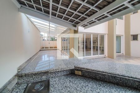 Apartamento à venda com 105m², 3 quartos e 2 vagas Apartamento à venda com 105m², 3 quartos e 2 vagasÁrea Comum - Churrasqueira