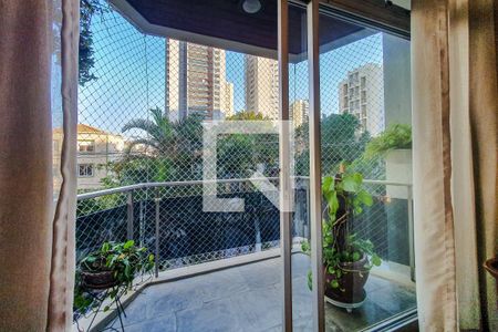 Apartamento à venda com 105m², 3 quartos e 2 vagas Apartamento à venda com 105m², 3 quartos e 2 vagasVaranda