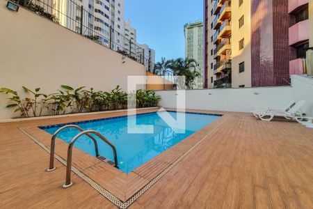 Apartamento à venda com 105m², 3 quartos e 2 vagas Apartamento à venda com 105m², 3 quartos e 2 vagasÁrea Comum - Piscina