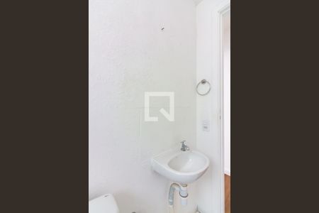 Banheiro de apartamento à venda com 2 quartos, 42m² em Jardim Boa Vista (zona Oeste), Osasco