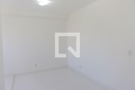 Sala de apartamento para alugar com 2 quartos, 37m² em Jardim Irene, Santo André
