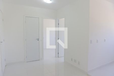 Sala de apartamento para alugar com 2 quartos, 37m² em Jardim Irene, Santo André