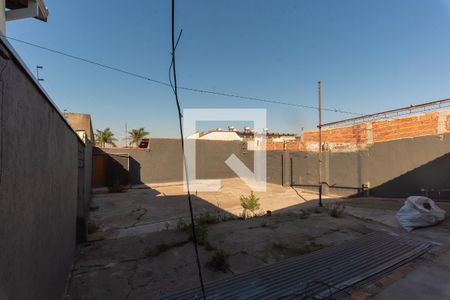 Casa à venda com 358m², 2 quartos e 10 vagas Casa à venda com 358m², 2 quartos e 10 vagasQuintal