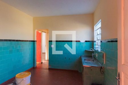 Casa à venda com 358m², 2 quartos e 10 vagas Casa à venda com 358m², 2 quartos e 10 vagasCozinha