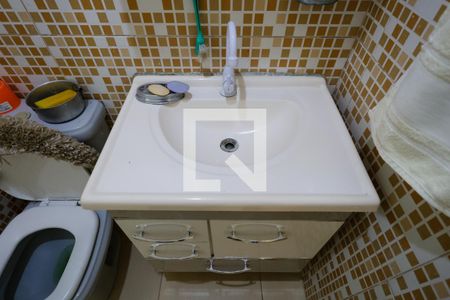 Casa à venda com 168m², 3 quartos e 2 vagasBanheiro 2