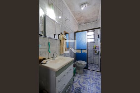 Casa à venda com 168m², 3 quartos e 2 vagasBanheiro 1