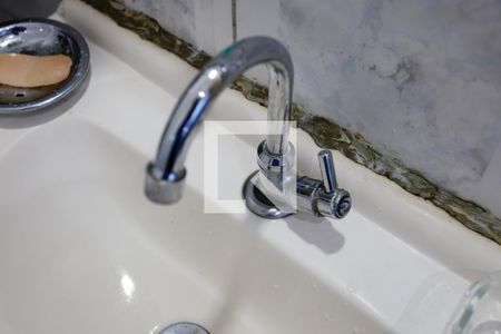 Casa à venda com 168m², 3 quartos e 2 vagasBanheiro 1