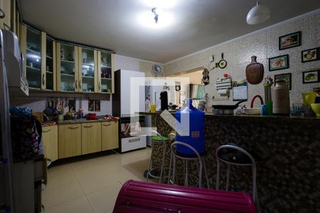 Casa à venda com 168m², 3 quartos e 2 vagasCozinha