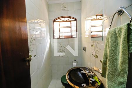 Casa à venda com 210m², 3 quartos e 10 vagasLavabo