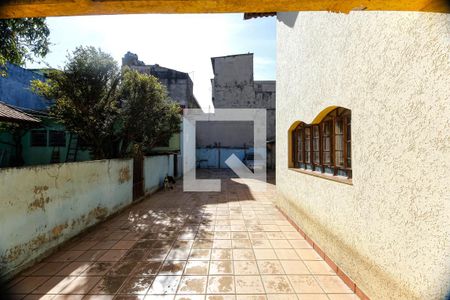 Casa à venda com 210m², 3 quartos e 10 vagasQuintal - Área externa