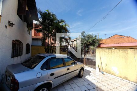 Casa à venda com 210m², 3 quartos e 10 vagasQuintal - Área externa
