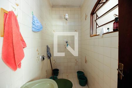 Casa à venda com 210m², 3 quartos e 10 vagasBanheiro 2