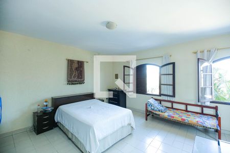 Suíte  de casa à venda com 3 quartos, 210m² em Vila Virginia, São Paulo