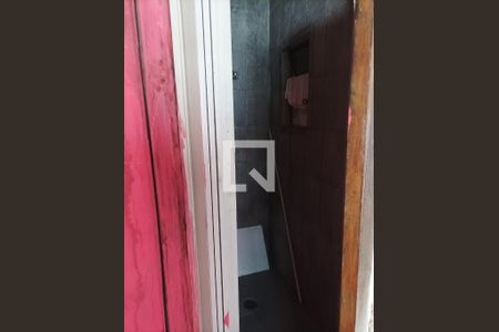 Casa de condomínio à venda com 1000m², 7 quartos e 7 vagas Casa de condomínio à venda com 1000m², 7 quartos e 7 vagasCasa 04 - Banheiro 01