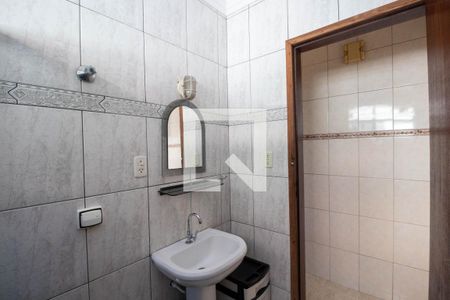 Casa à venda com 101m², 3 quartos e 3 vagasBanheiro