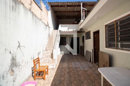 Casa à venda com 101m², 3 quartos e 3 vagasQuintal