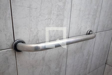 Casa à venda com 101m², 3 quartos e 3 vagasDetalhe do banheiro