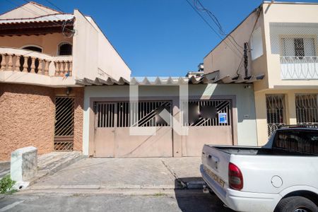 Casa à venda com 101m², 3 quartos e 3 vagasFachada