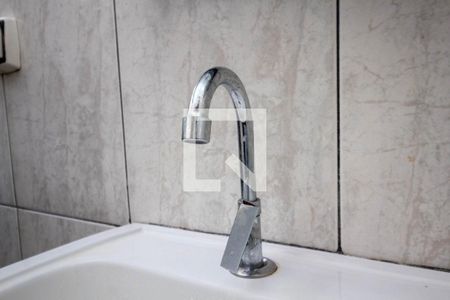 Casa à venda com 101m², 3 quartos e 3 vagasBanheiro - torneira