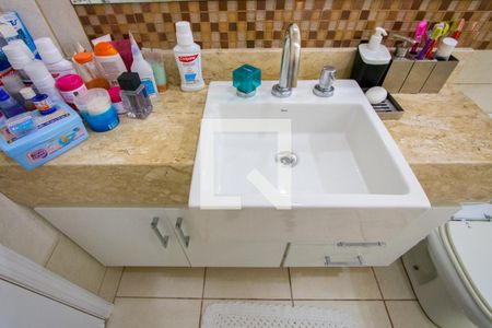 Apartamento à venda com 200m², 3 quartos e 2 vagasBanheiro do quarto 1