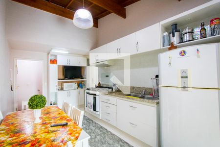 Apartamento à venda com 200m², 3 quartos e 2 vagasCozinha