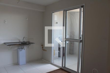 Sala de apartamento para alugar com 2 quartos, 75m² em Vila das Bandeiras, Guarulhos